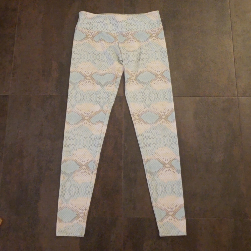Onzie Leggings Snakeskin Pattern